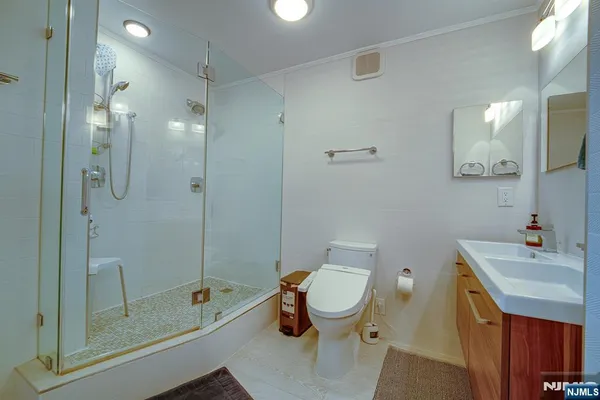 $6,000 | 200 Winston Drive, Unit 2319, Cliffside Park, NJ 07010