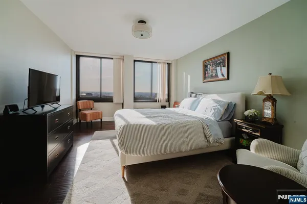 $6,000 | 200 Winston Drive, Unit 2319, Cliffside Park, NJ 07010