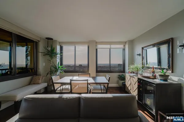 $6,000 | 200 Winston Drive, Unit 2319, Cliffside Park, NJ 07010
