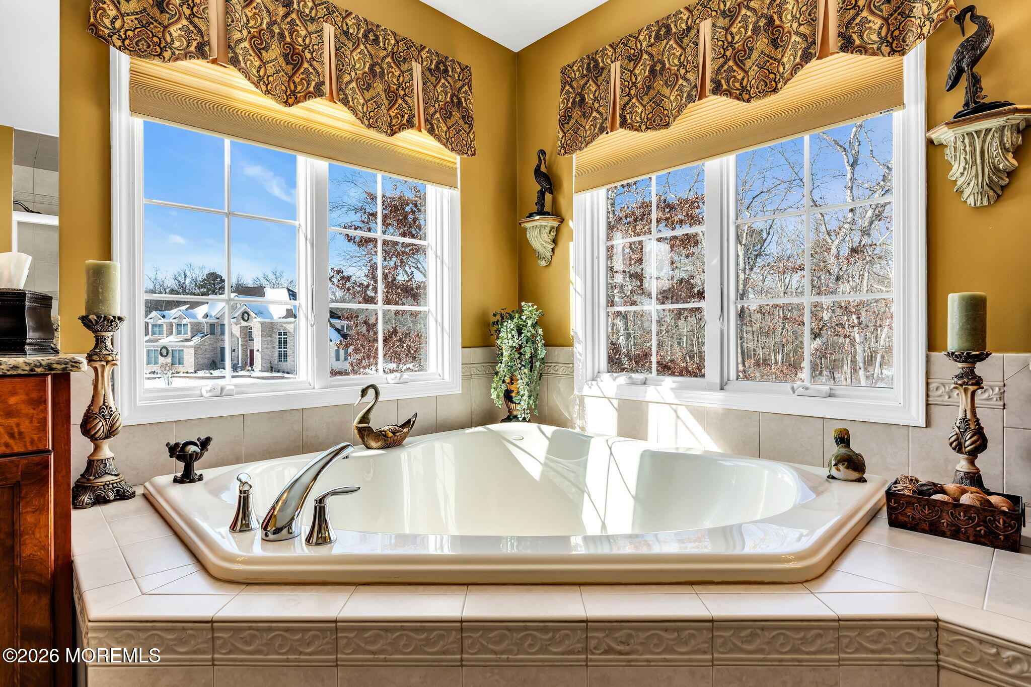 24 Parkside Drive Jackson, NJ 08527 - Photo 8 of 91 a bath tub sitting in front of a window