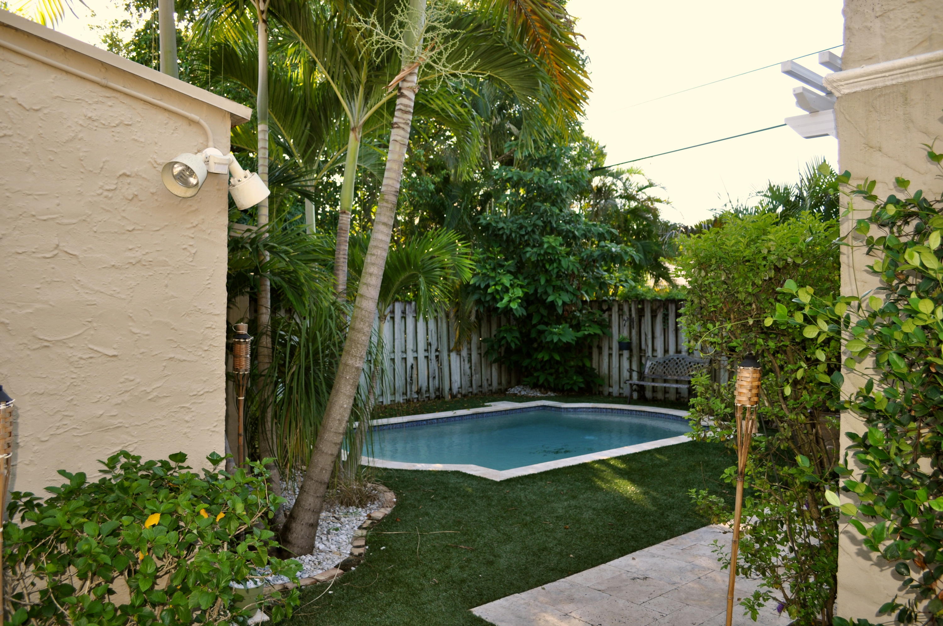 348 Plymouth Road West Palm Beach, FL 33405 - Photo 26 of 36 Pool Area