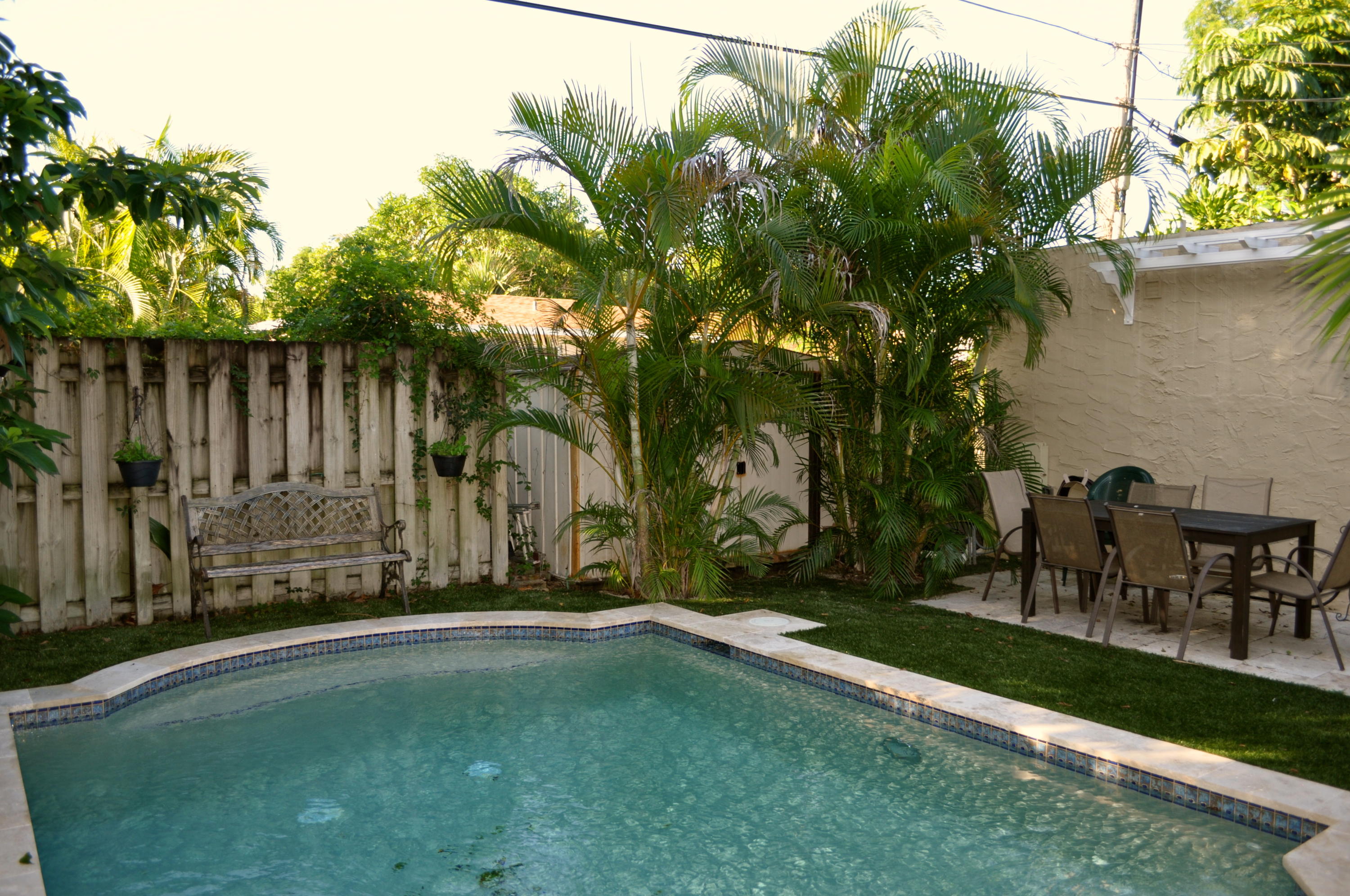 348 Plymouth Road West Palm Beach, FL 33405 - Photo 30 of 36 Pool