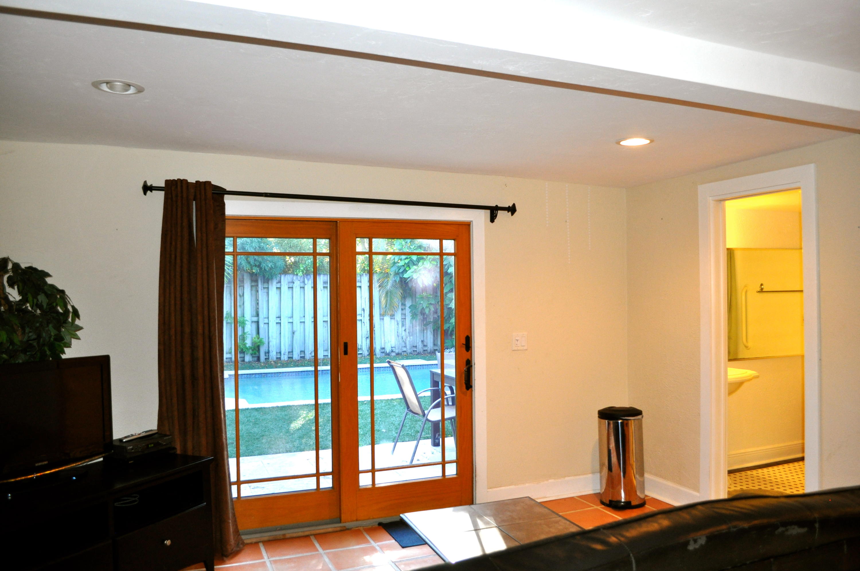 348 Plymouth Road West Palm Beach, FL 33405 - Photo 33 of 36 Guest Cottage