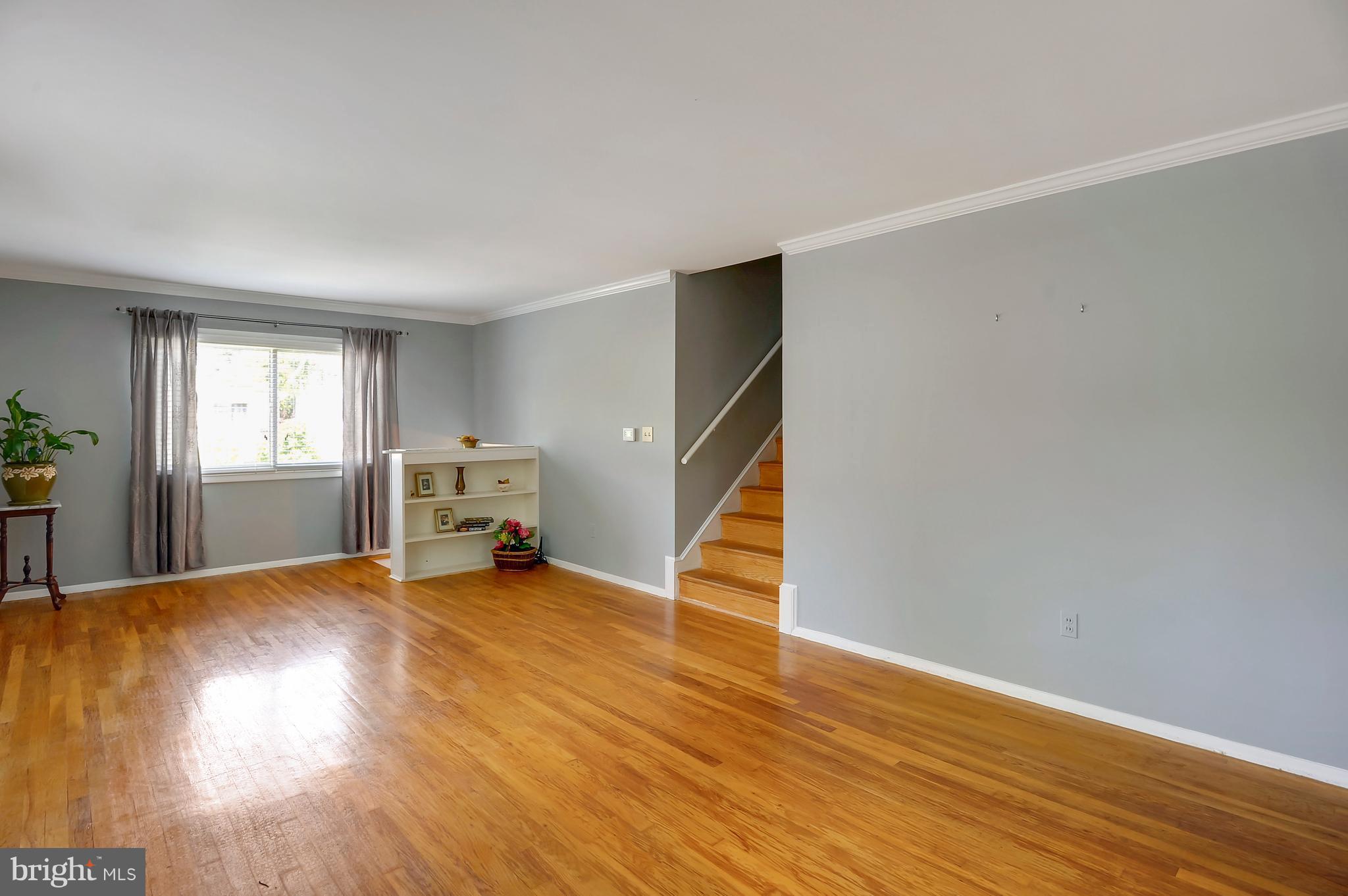 2009 Pelden Road Hyattsville, MD 20783 - Photo 15 of 30 Upper Level Family Room