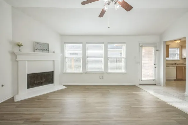 $1,870 | 5751 Wandering Creek Drive, Richmond, TX 77469