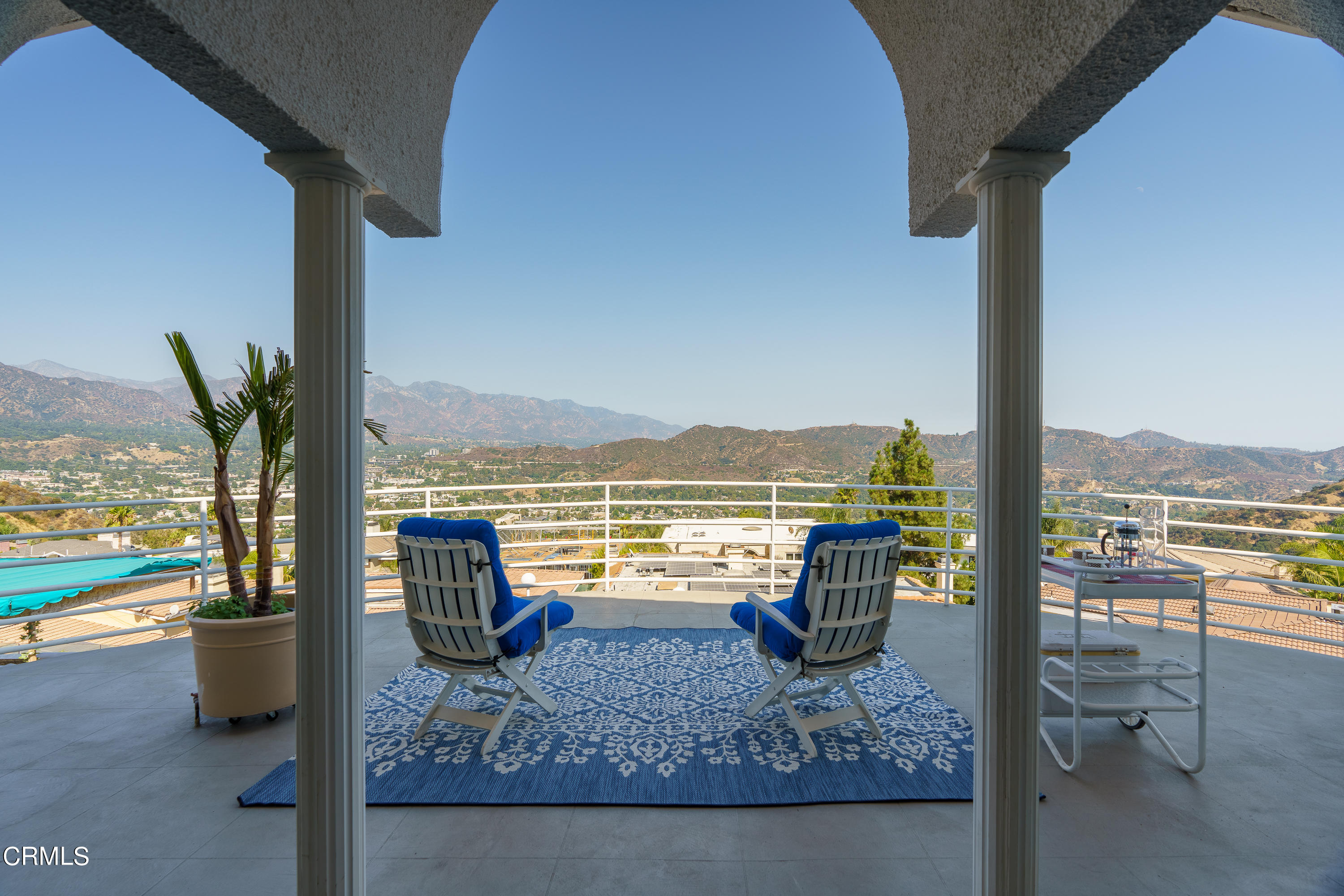 3336 Stephens Circle Glendale, CA 91208 - Photo 50 of 74 a view of swimming pool with ocean view