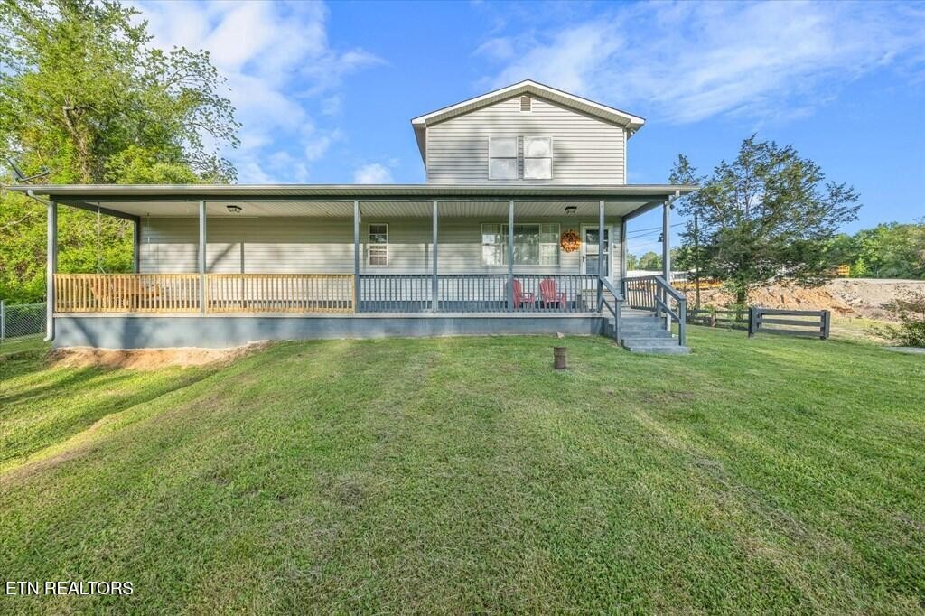 518 Flatt Spur Road Jamestown, TN 38556 - Photo 4 of 30 swimming pool view with a garden space
