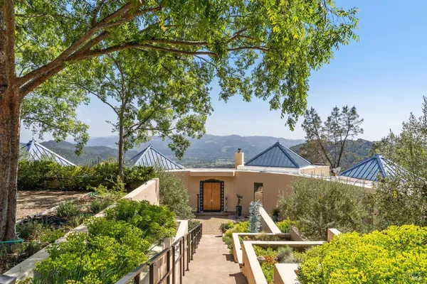 $2,495,000 | 4300 Lake County Highway, Calistoga, CA 94515