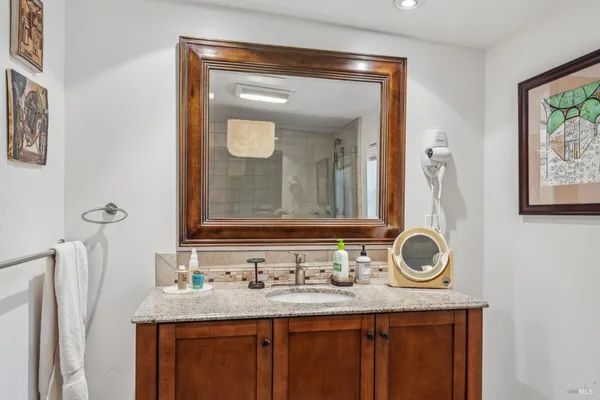 $2,495,000 | 4300 Lake County Highway, Calistoga, CA 94515