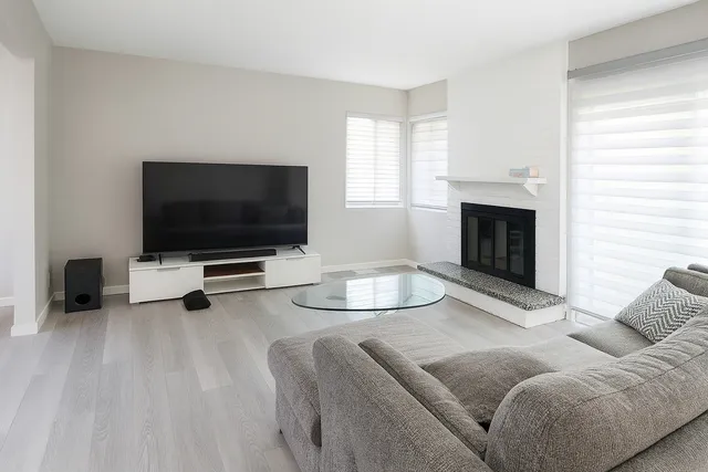 $459,995 | 1039 Sussex Drive, Northbrook, IL 60062