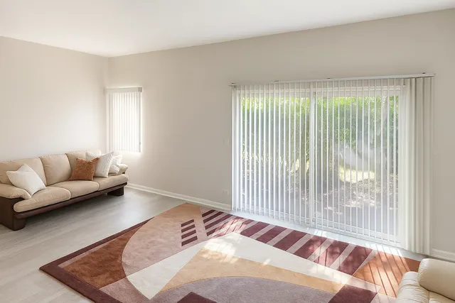 $459,995 | 1039 Sussex Drive, Northbrook, IL 60062