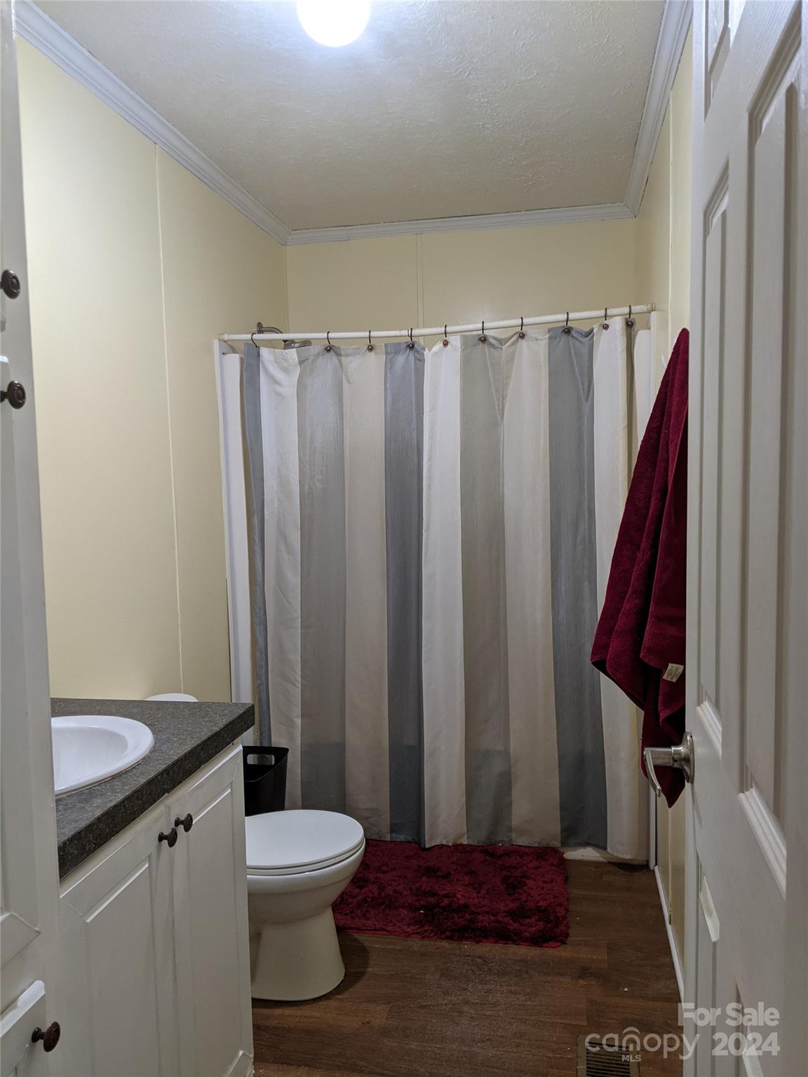5059 Cabal Road Sharon, SC 29742 - Photo 17 of 36 a bathroom with a granite countertop bathtub shower sink and toilet