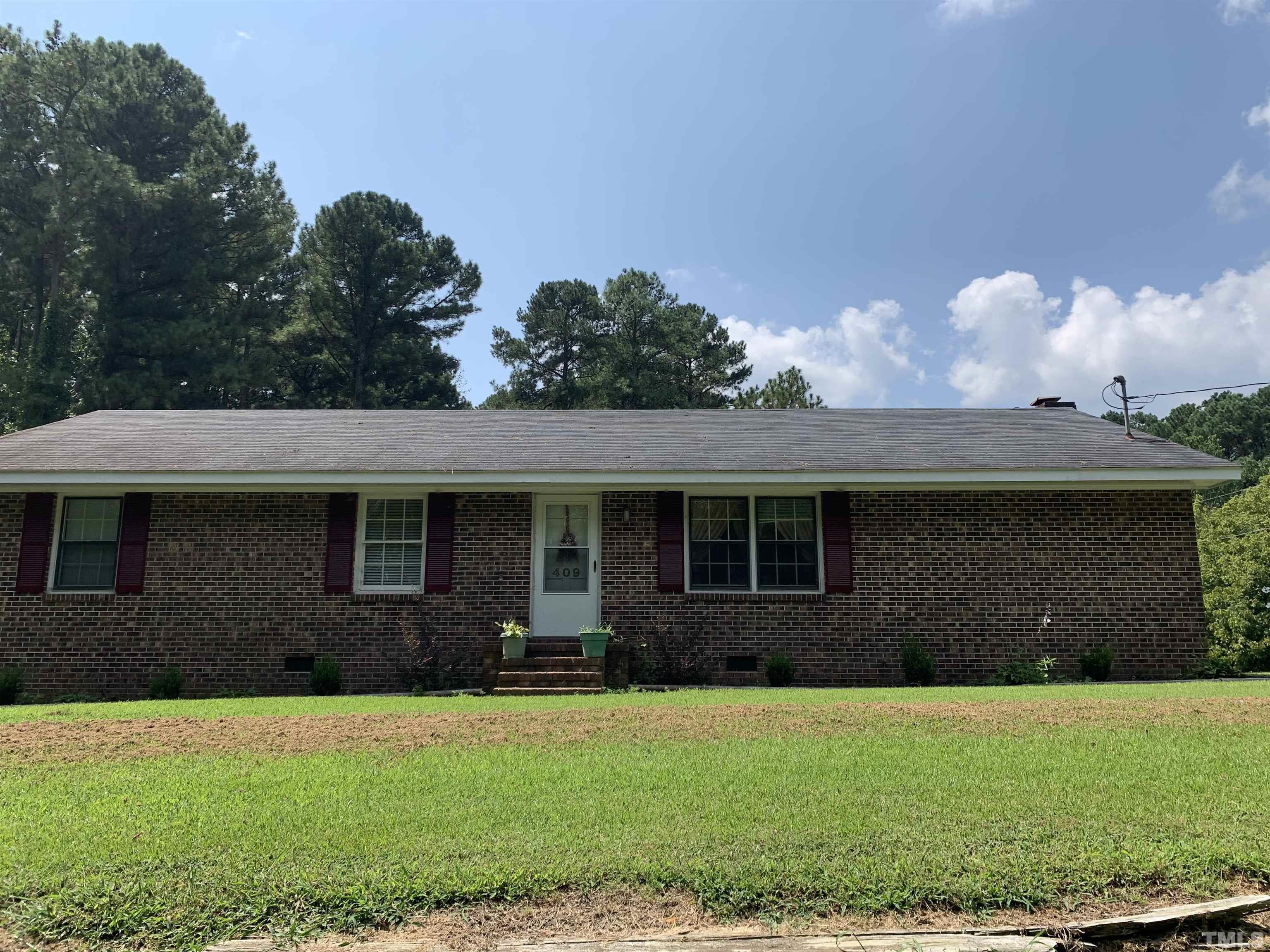 409 North Pine Street Spring Hope, NC 27882 - Photo 2 of 30
