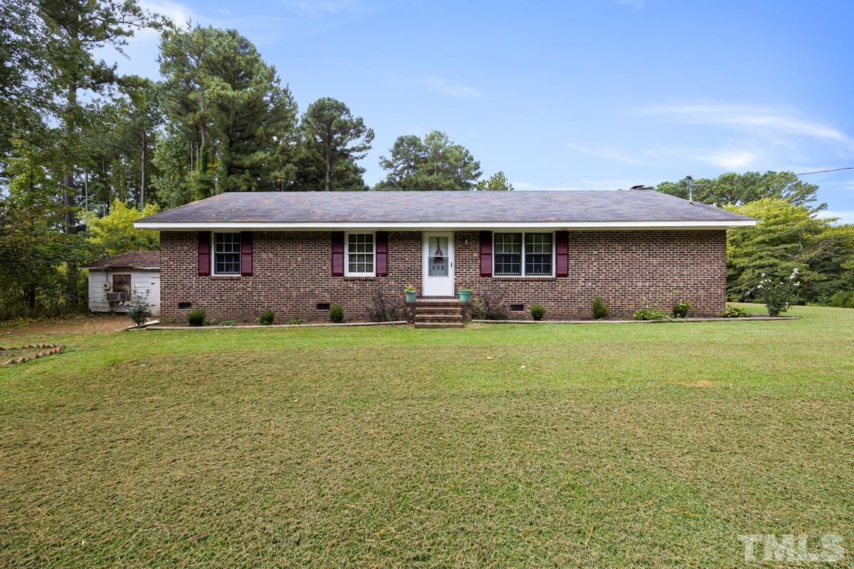 409 North Pine Street Spring Hope, NC 27882 - Photo 3 of 30
