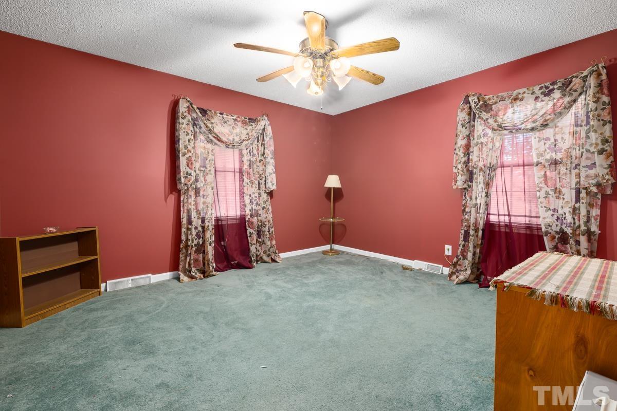 409 North Pine Street Spring Hope, NC 27882 - Photo 24 of 30