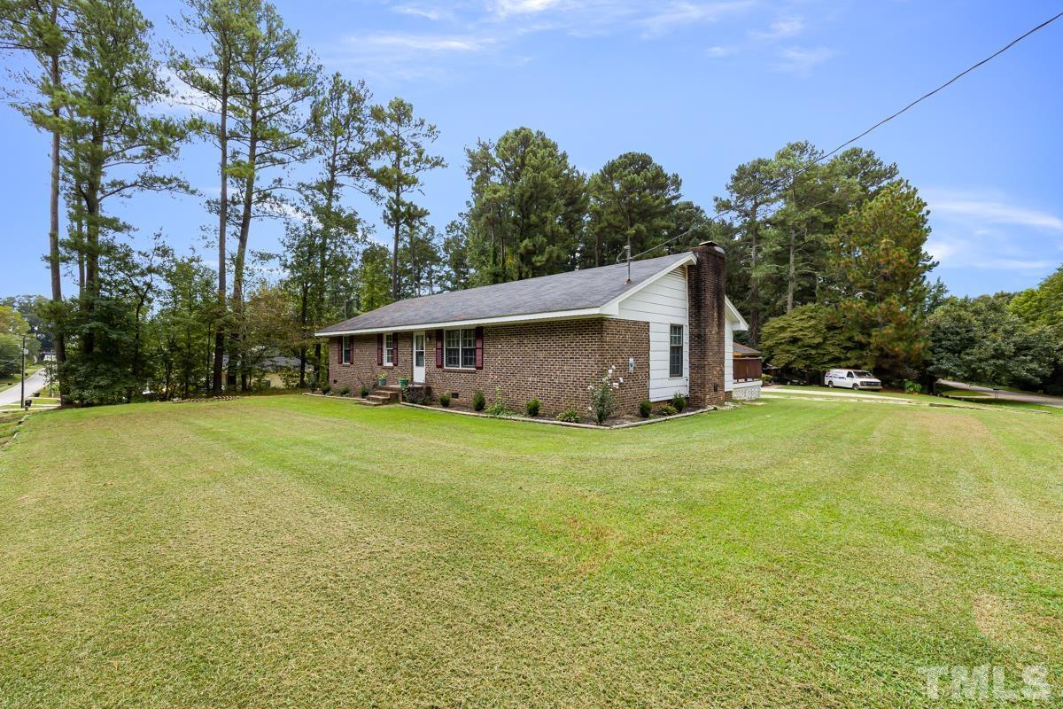 409 North Pine Street Spring Hope, NC 27882 - Photo 4 of 30