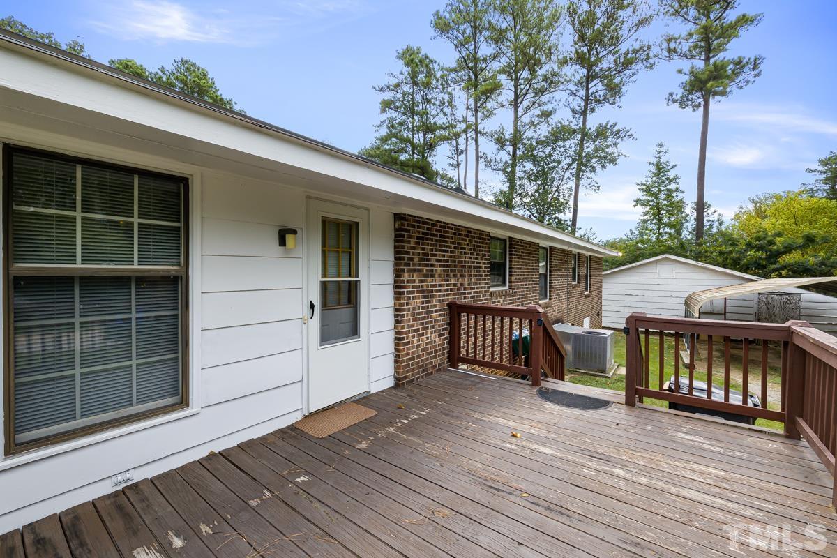 409 North Pine Street Spring Hope, NC 27882 - Photo 7 of 30