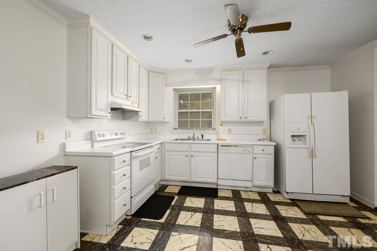 409 North Pine Street Spring Hope, NC 27882 - Photo 9 of 30