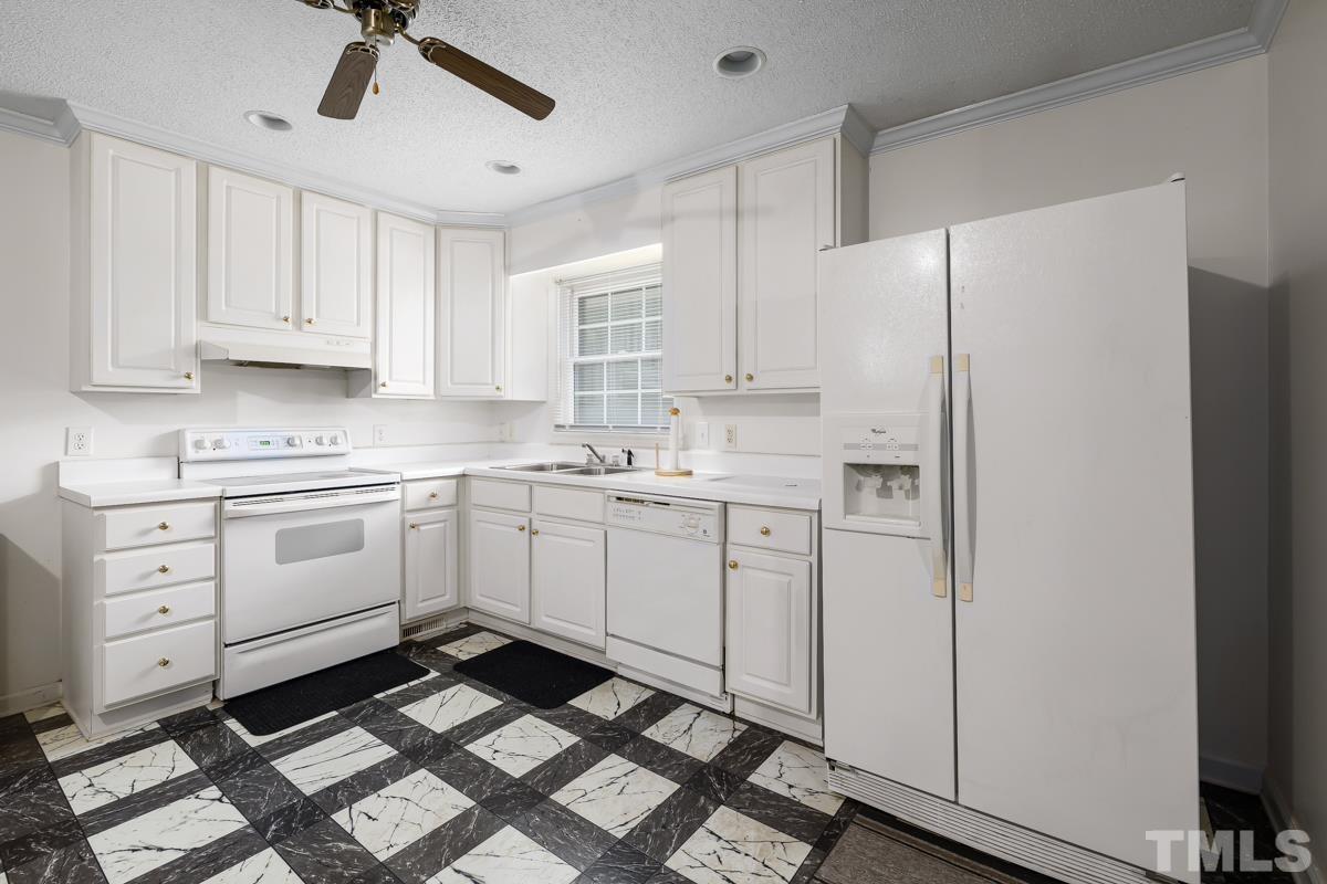 409 North Pine Street Spring Hope, NC 27882 - Photo 10 of 30