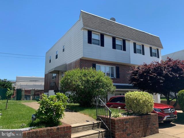 9981 Sandy Road Philadelphia, PA 19115 - Photo 1 of 19 Gallery Image 1