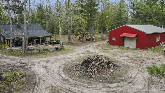 $479,900 | 250 North Warfield Road, Wellston, MI 49689