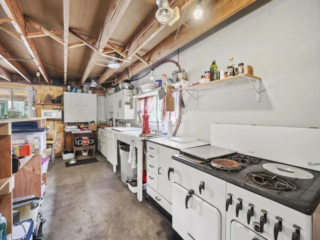 $479,900 | 250 North Warfield Road, Wellston, MI 49689