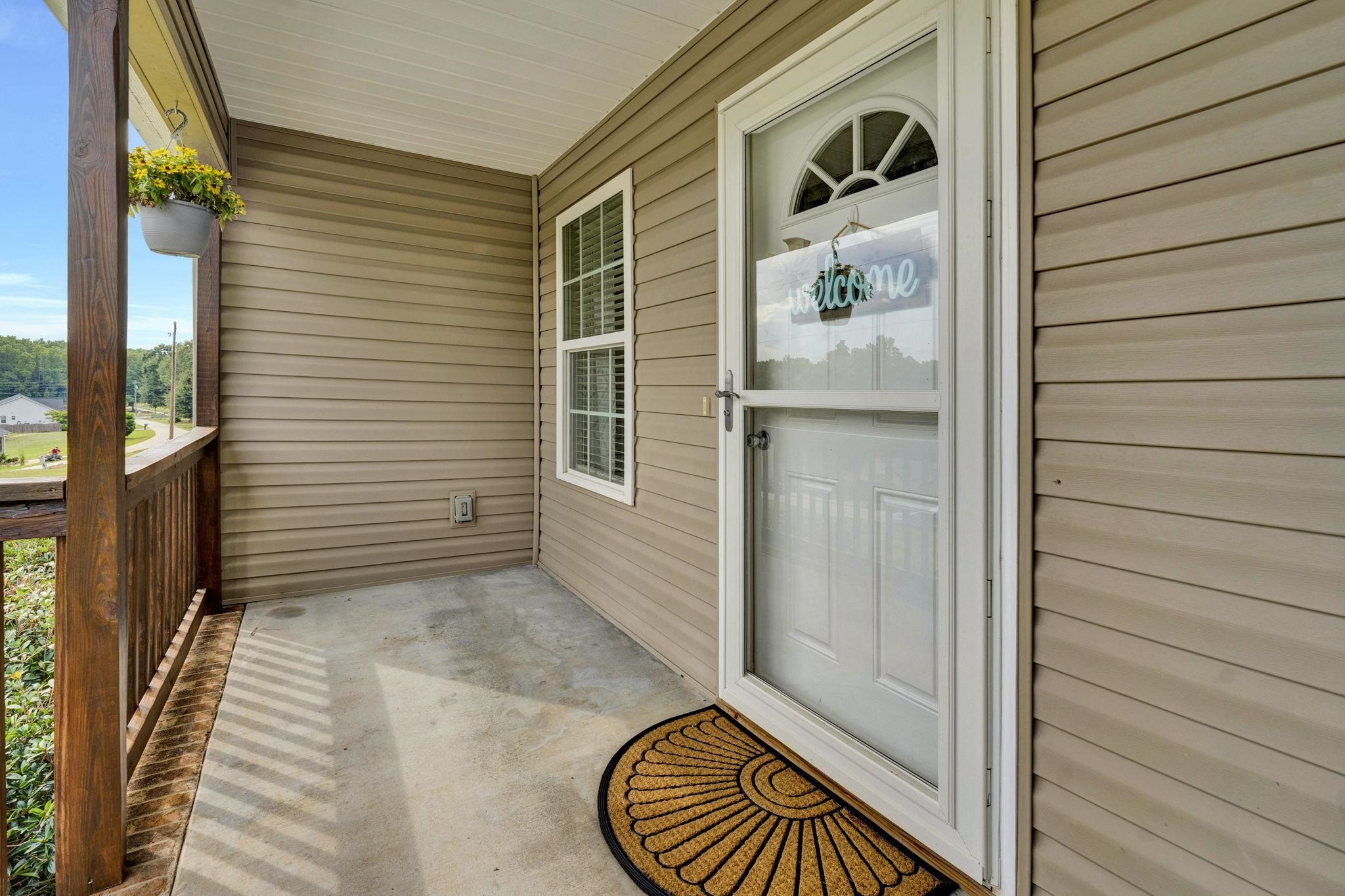 33 Montgomery Road Lyman, SC 29365 - Photo 3 of 36