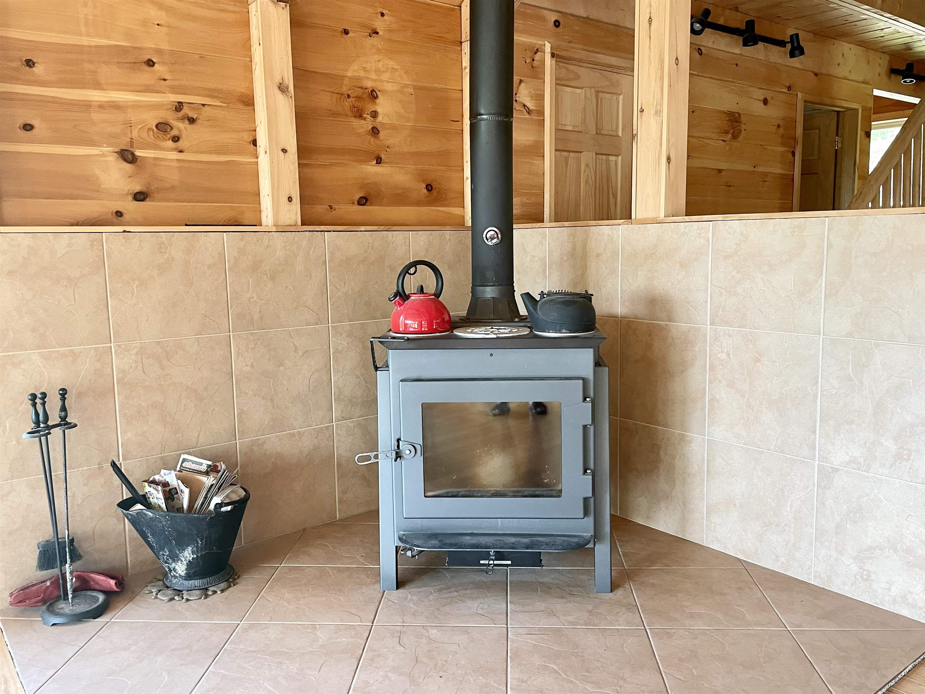 65 Randall Hill Road Rockingham, VT 05101 - Photo 3 of 40