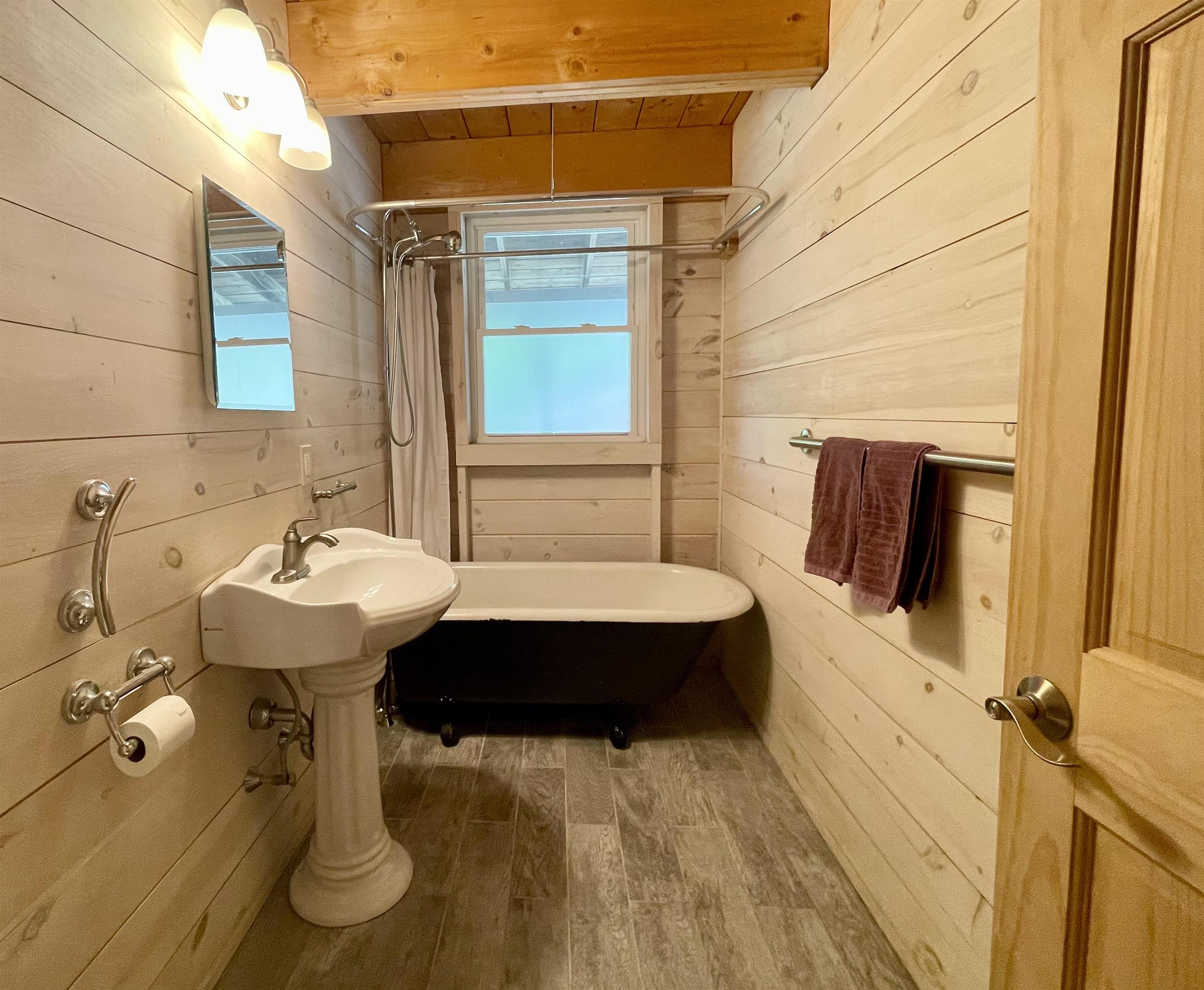 65 Randall Hill Road Rockingham, VT 05101 - Photo 9 of 40