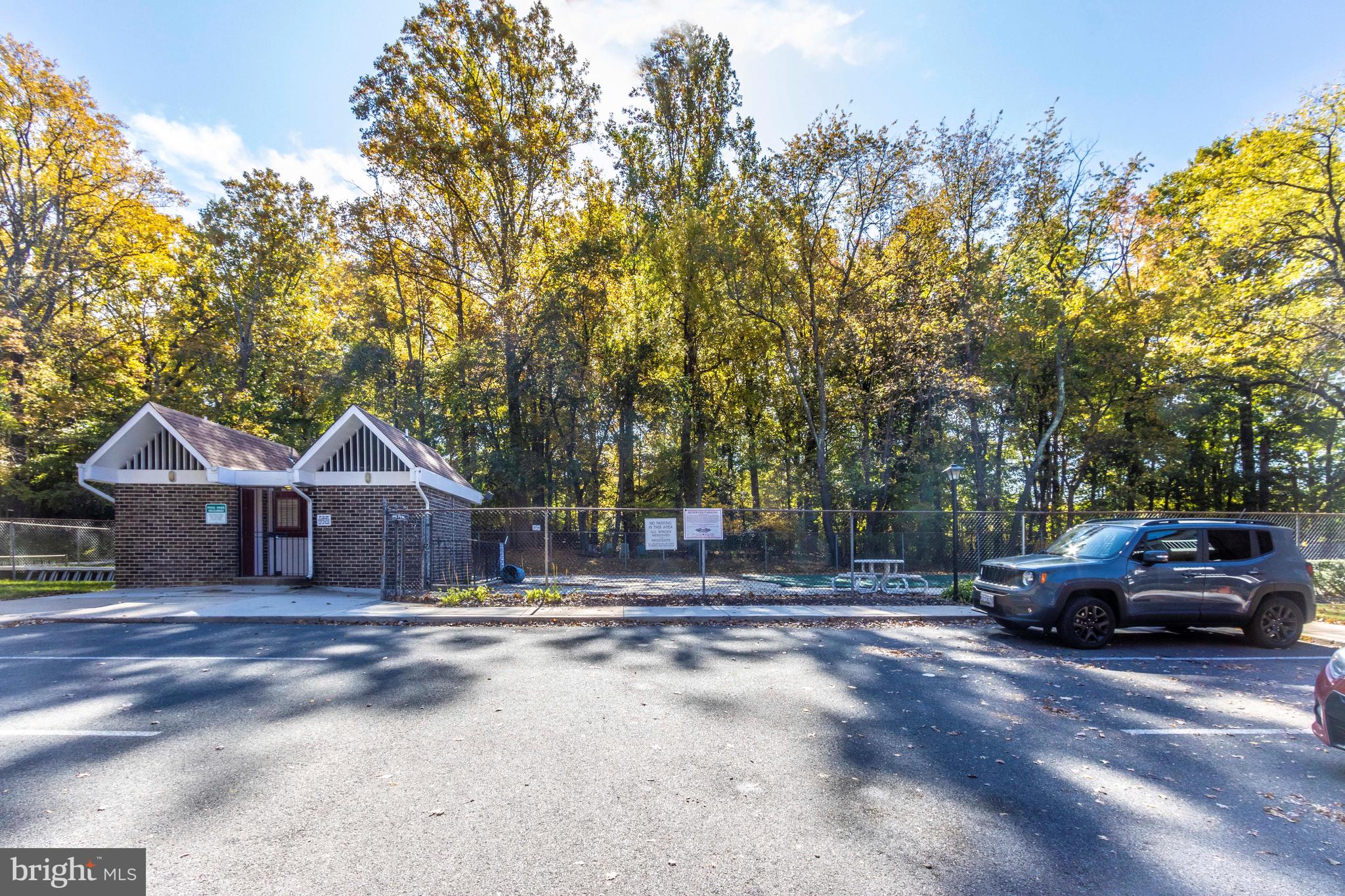 3342 Hewitt Avenue, Unit 31B Silver Spring, MD 20906 - Photo 62 of 71 Community Pool