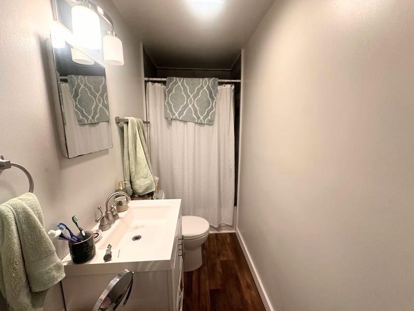 1035 State Avenue Coraopolis, PA 15108 - Photo 6 of 6 a view of a dining room with furniture