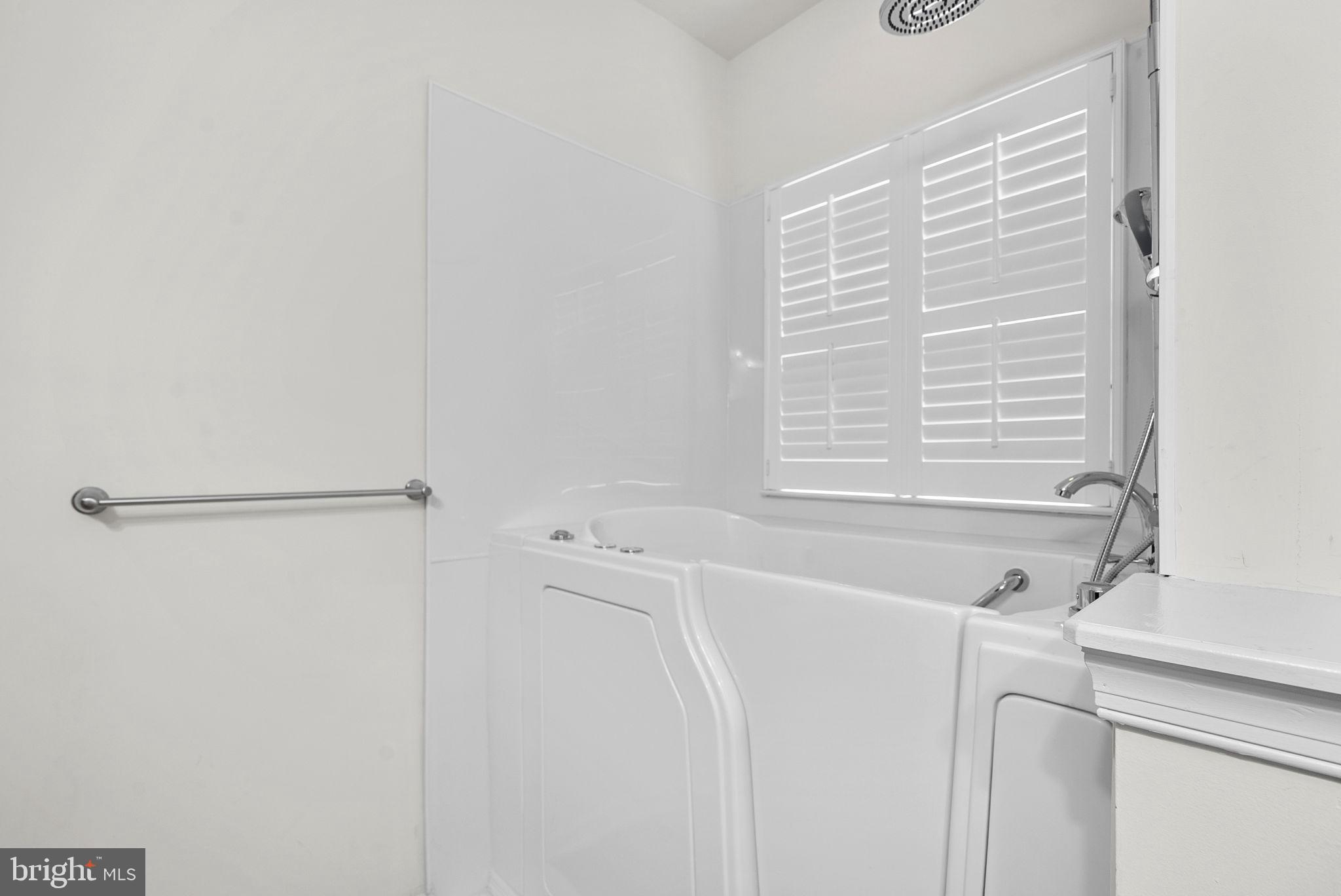 1384 Patuxent Ridge Road Odenton, MD 21113 - Photo 24 of 47 Primary Bathroom