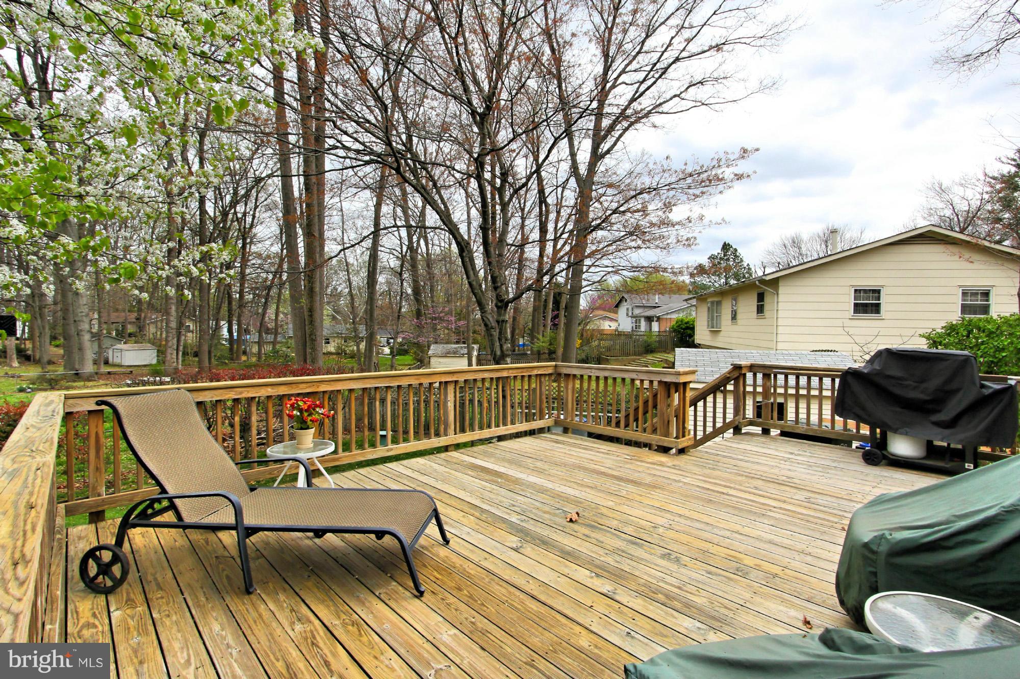 8010 Brompton Street Springfield, VA 22152 - Photo 25 of 30 Exterior (Rear)
