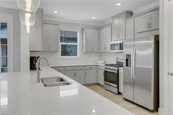 $6,500 | 15561 Vittorio Street, Naples, FL 34114