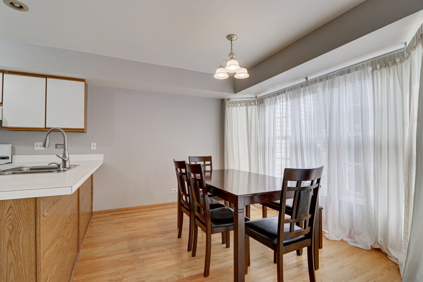 4808 Prestwick Place Hoffman Estates, IL 60010 - Photo 9 of 27