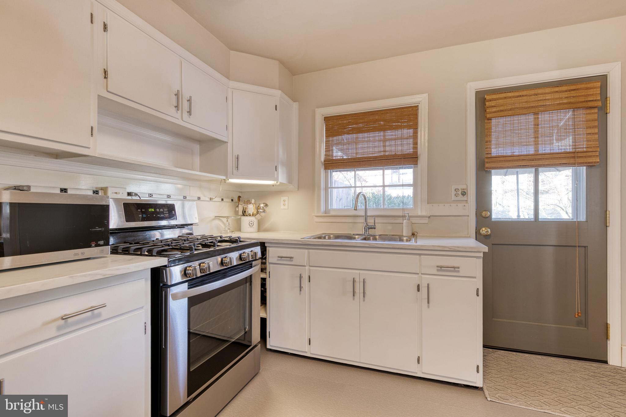 8134 Glen Gary Road Towson, MD 21286 - Photo 12 of 31