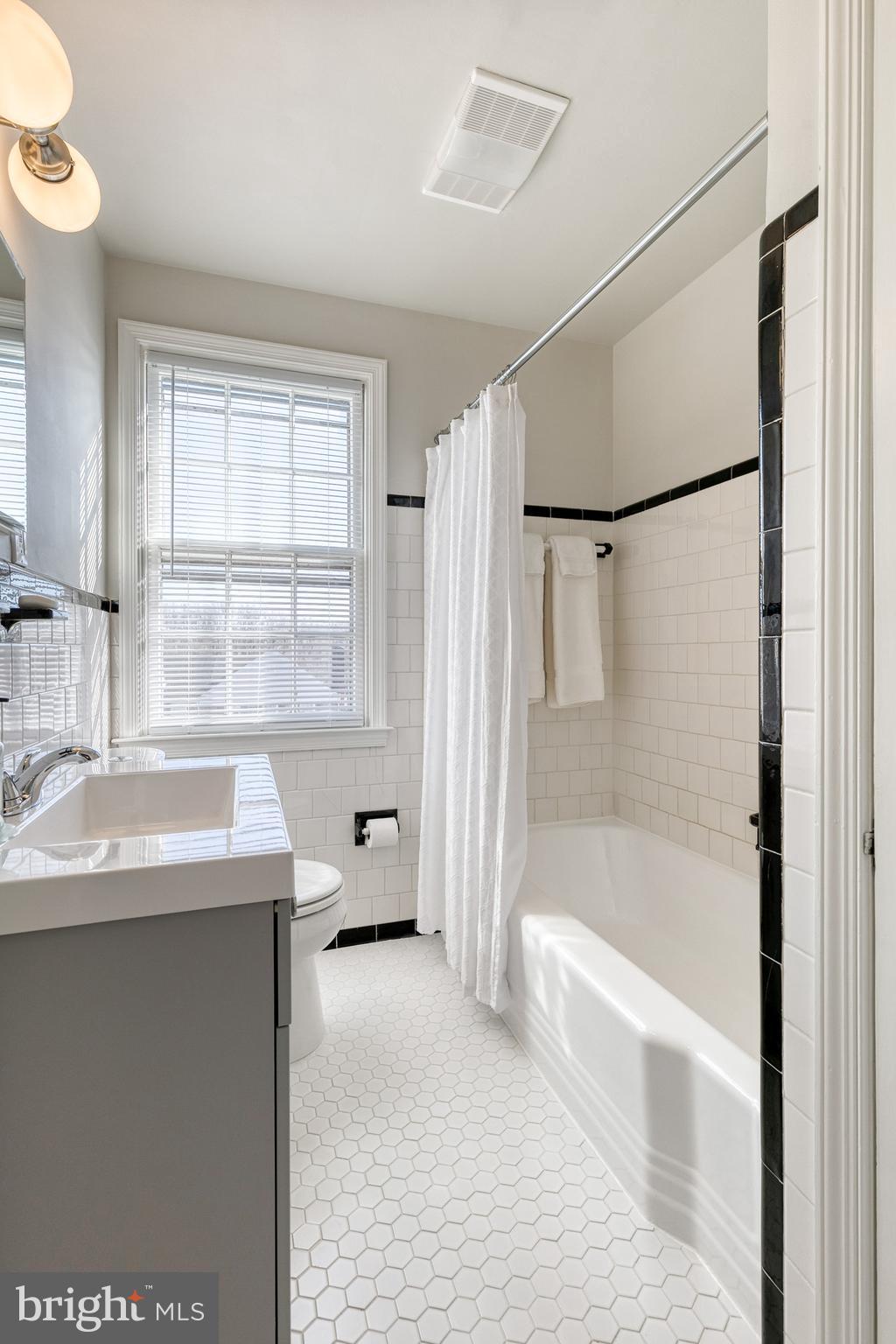 8134 Glen Gary Road Towson, MD 21286 - Photo 27 of 31