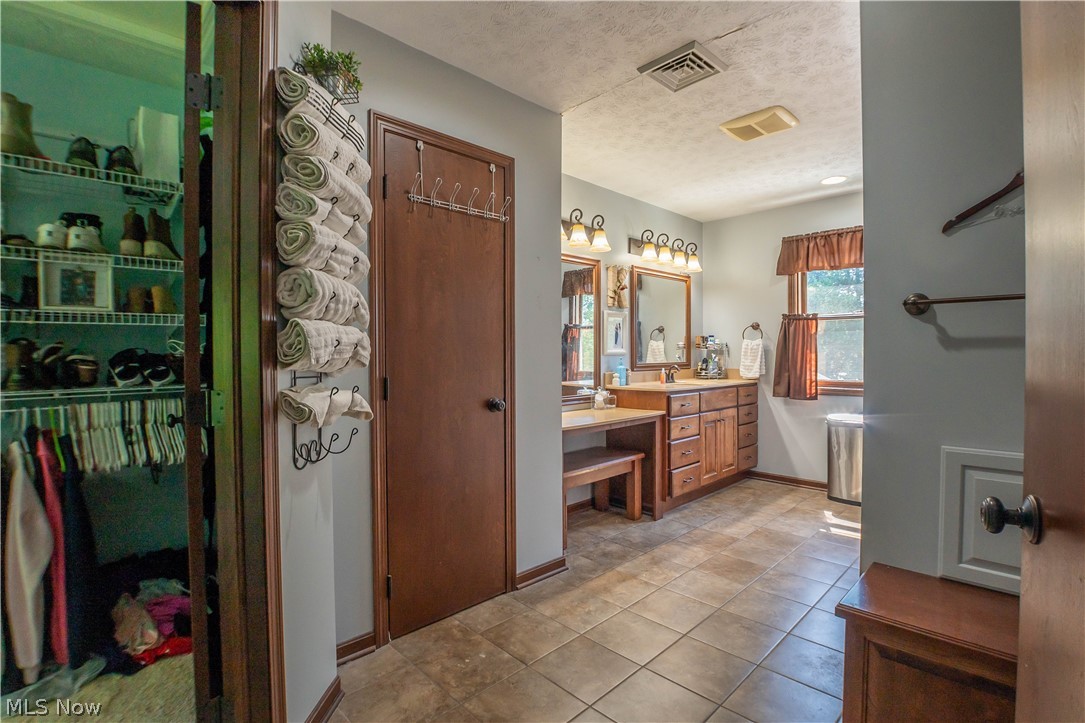 5671 Akron Road Smithville, OH 44677 - Photo 36 of 50