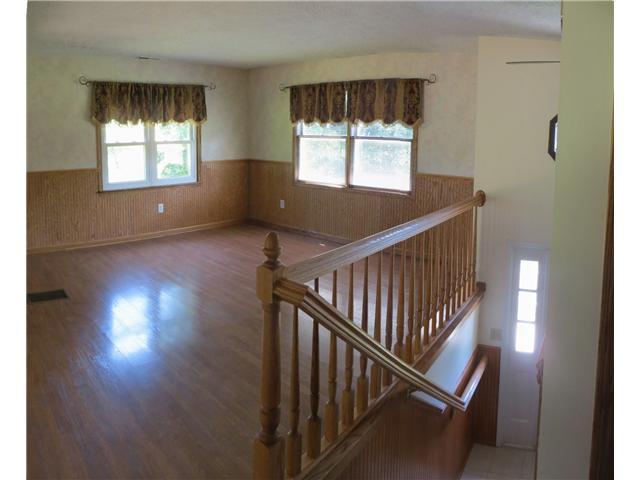 10560 Sapp Road Gambier, OH 43022 - Photo 4 of 10
