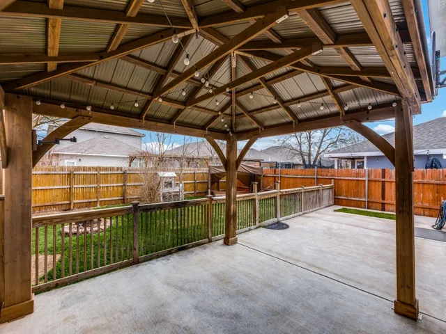 $1,975 | 3005 Crownover Street, Austin, TX 78725