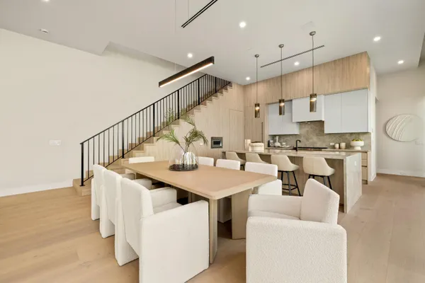 $2,995,000 | 723 Lake Avenue North, Delray Beach, FL 33483
