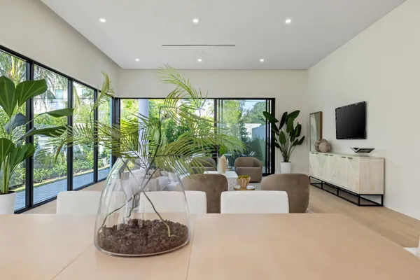 $2,995,000 | 723 Lake Avenue North, Delray Beach, FL 33483