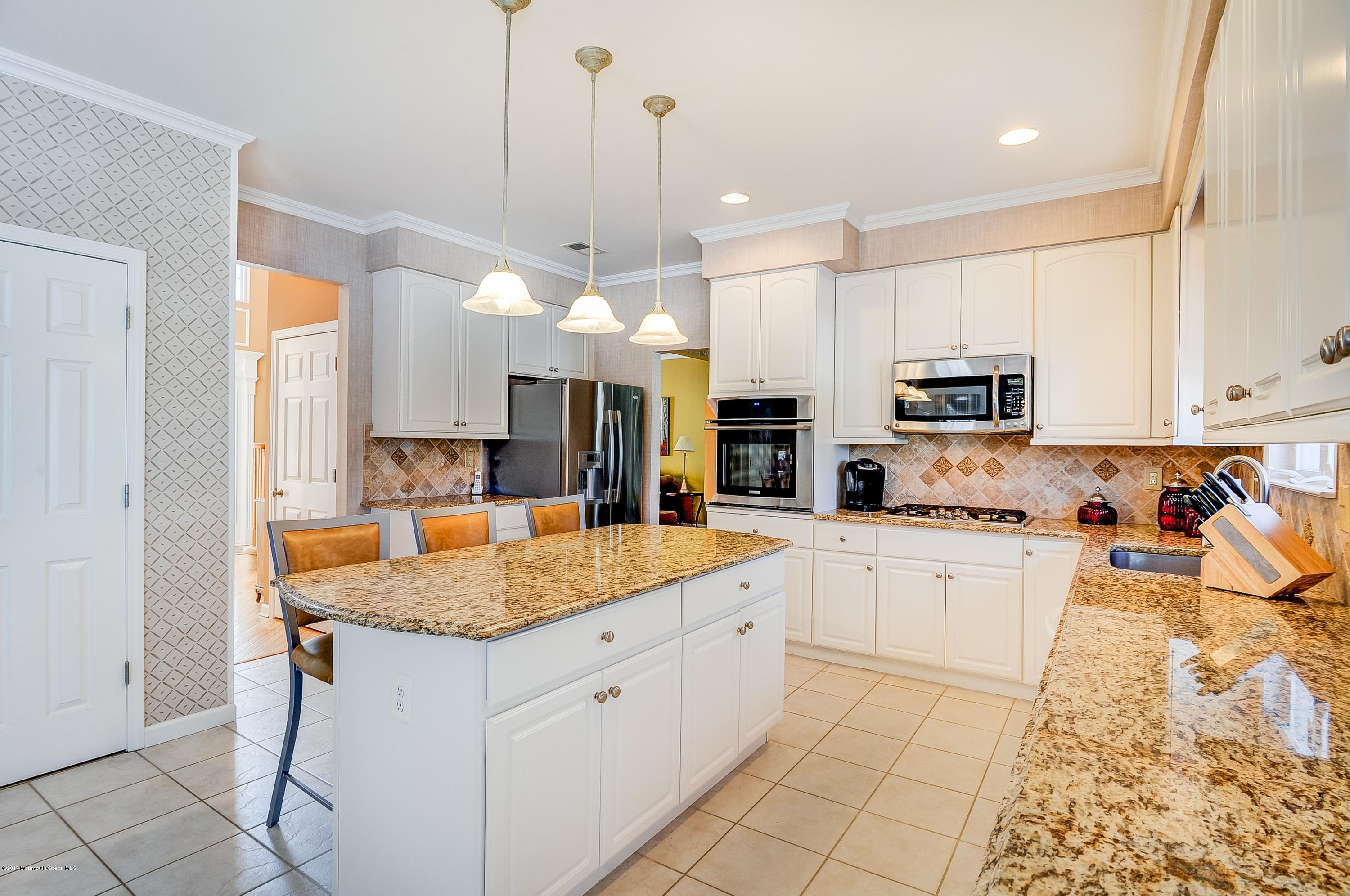25 Maher Road Freehold, NJ 07728 - Photo 8 of 25 008_Kitchen
