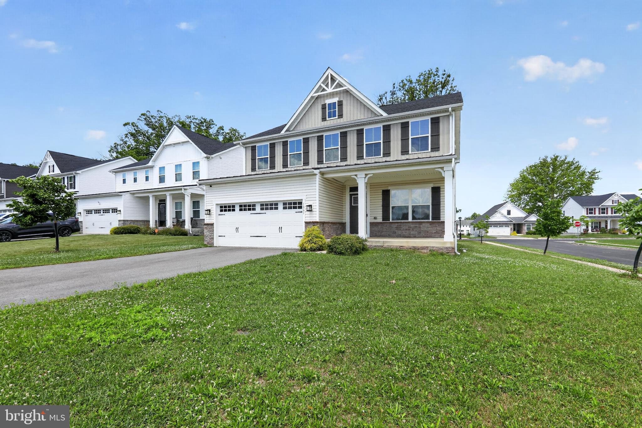 1061 Lifford Road Cheltenham, PA 19012 - Photo 2 of 39