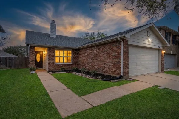 $2,000 | 5726 Westminster Village Drive, Houston, TX 77084