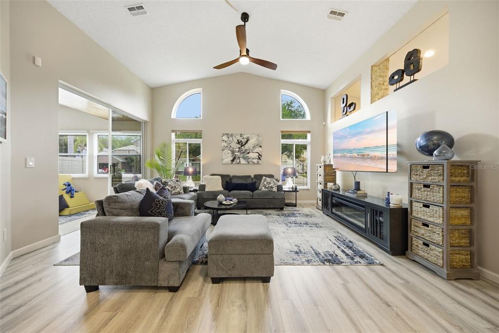 4852 Ridgemoor Circle Palm Harbor, FL 34685 - Photo 13 of 50