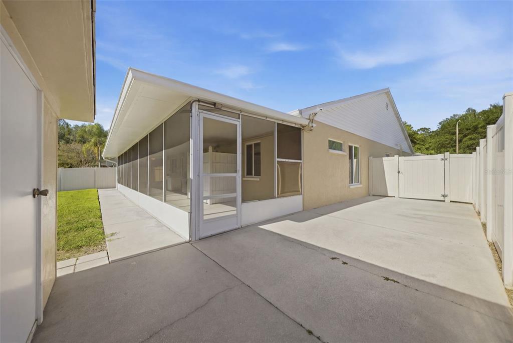 4852 Ridgemoor Circle Palm Harbor, FL 34685 - Photo 36 of 50