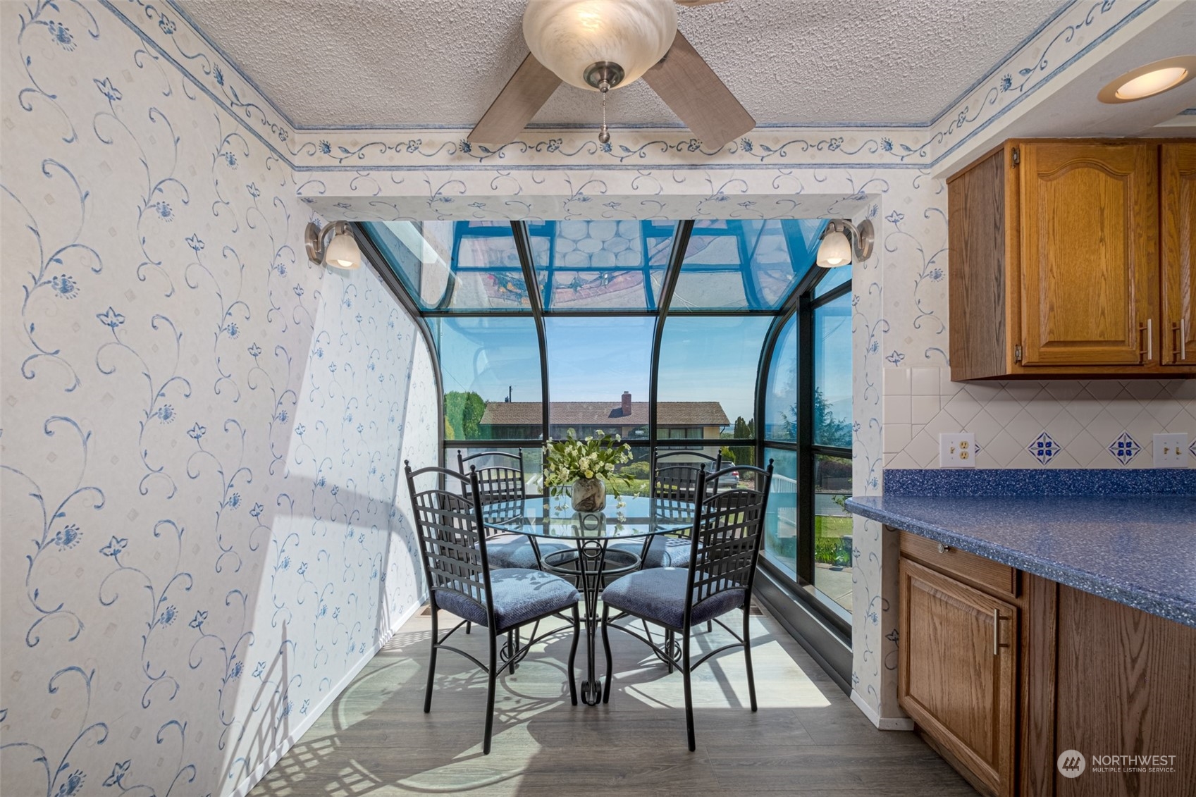 451 Statter Road Ephrata, WA 98823 - Photo 8 of 23 a dining room with furniture and window