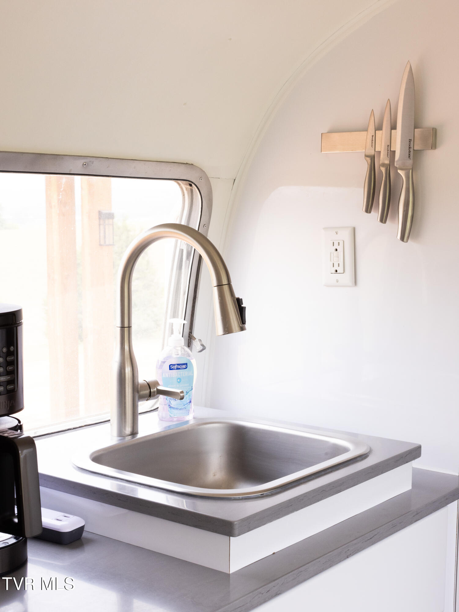 130 Berryhill Road Limestone, TN 37681 - Photo 25 of 78 2G4A0303