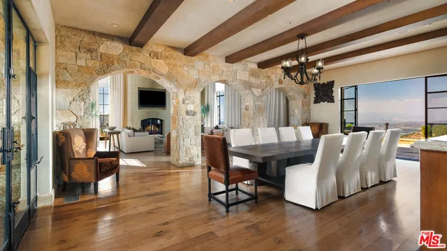 $17,995,000 | 340 Kanan Dume Road, Malibu, CA 90265